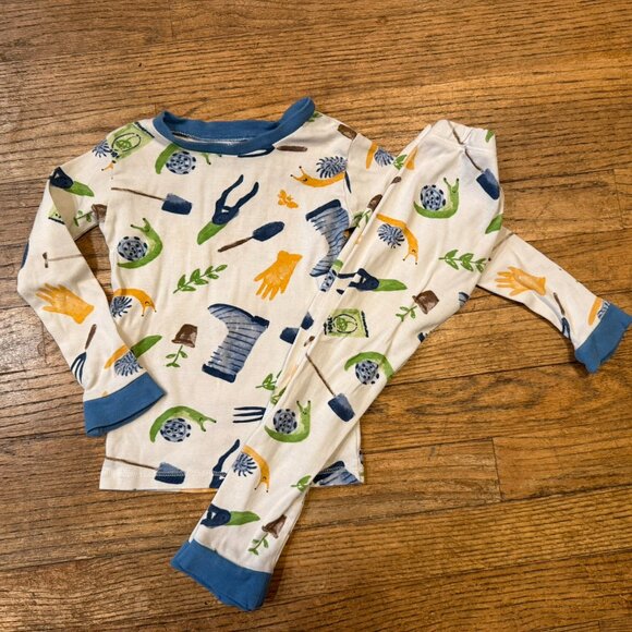 Toddler Boy Bundle (7 Items) | 2T - Set #1 - Picture 8 of 8